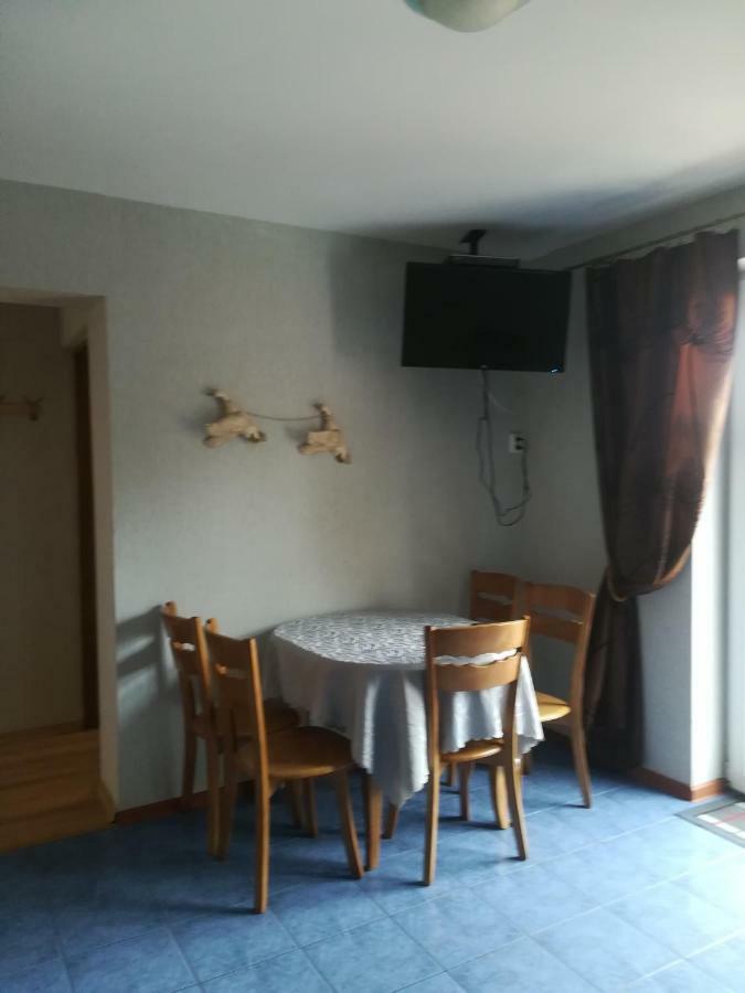 Apartamenty Dom Nad Jeziorem Gleboczek Exterior photo